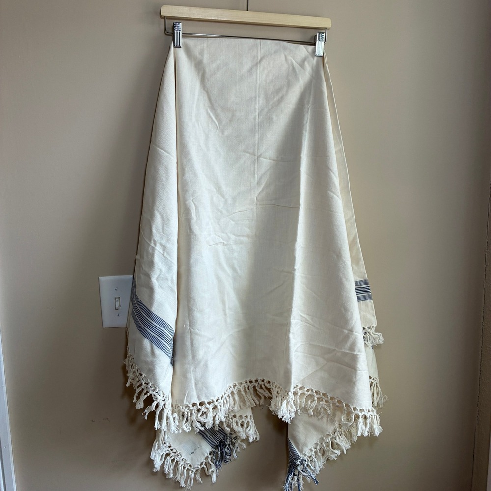 Morgan & Finch Striped Throw Blanket OS Cream Navy Unisex Cotton Fringe